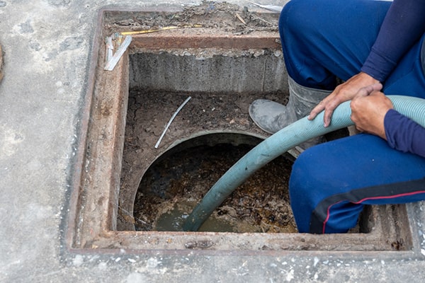 the duration of grease trap pumping can vary depending on the size and condition of the trap